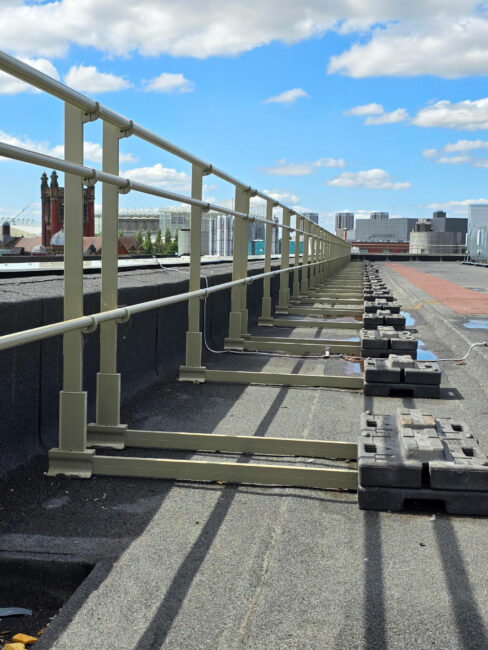 dani-alu-barrial-freestanding-balustrade-newcastle-university9